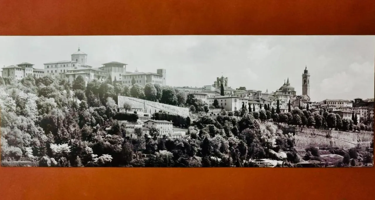 بيرغامو Angolo Del Poeta